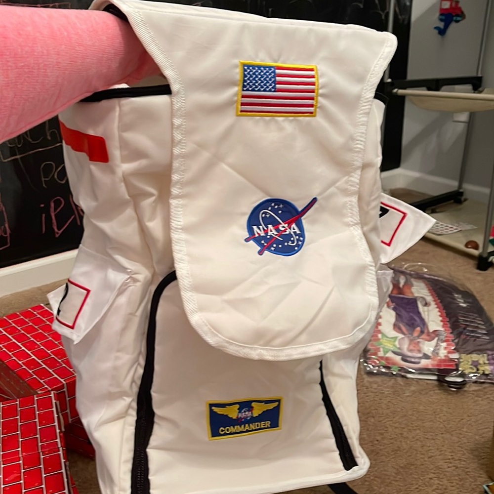 realistic astronaut backpack halloween costume NASA space commander dress up